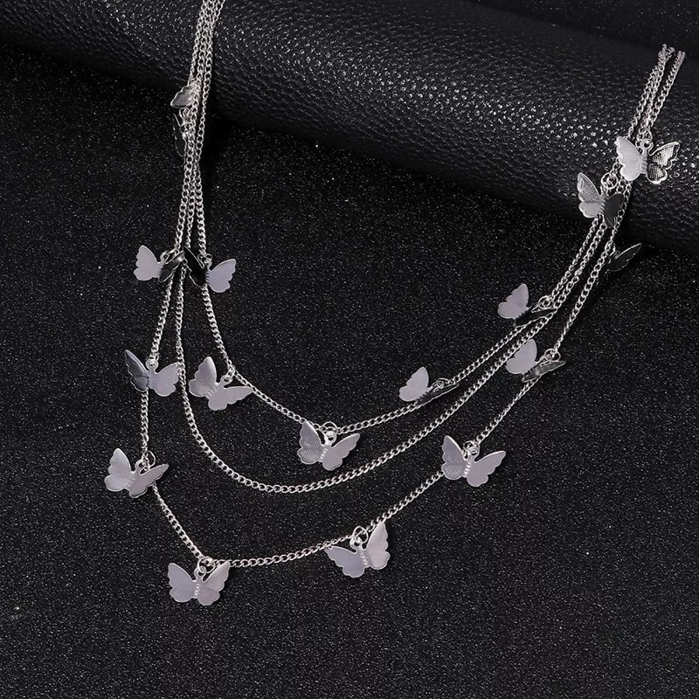LAST ONE! rare butterfly waist belt chain 🦋 - Picture 3 of 3